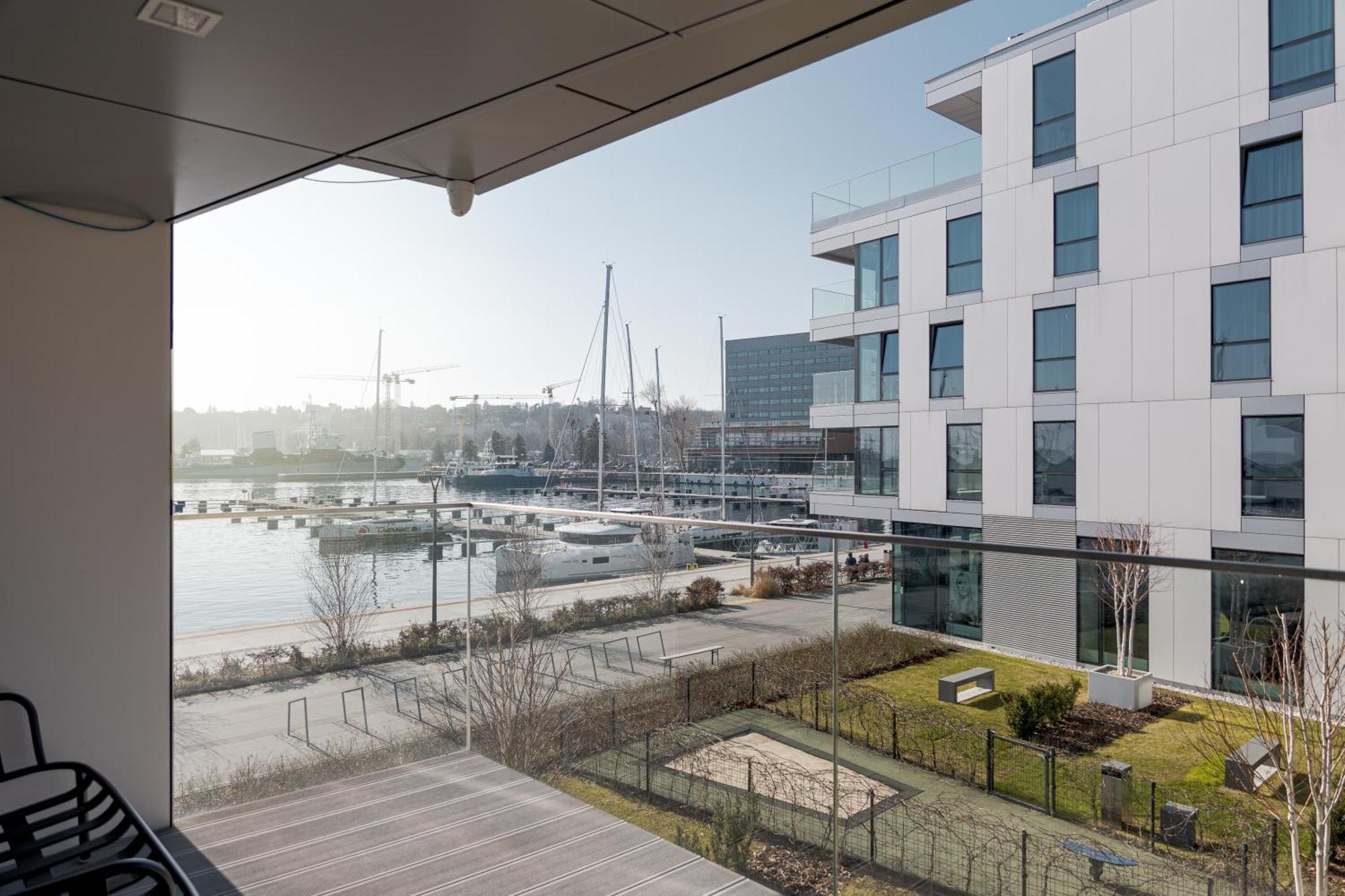Yacht Park - Delux Waterfront With Free Parking